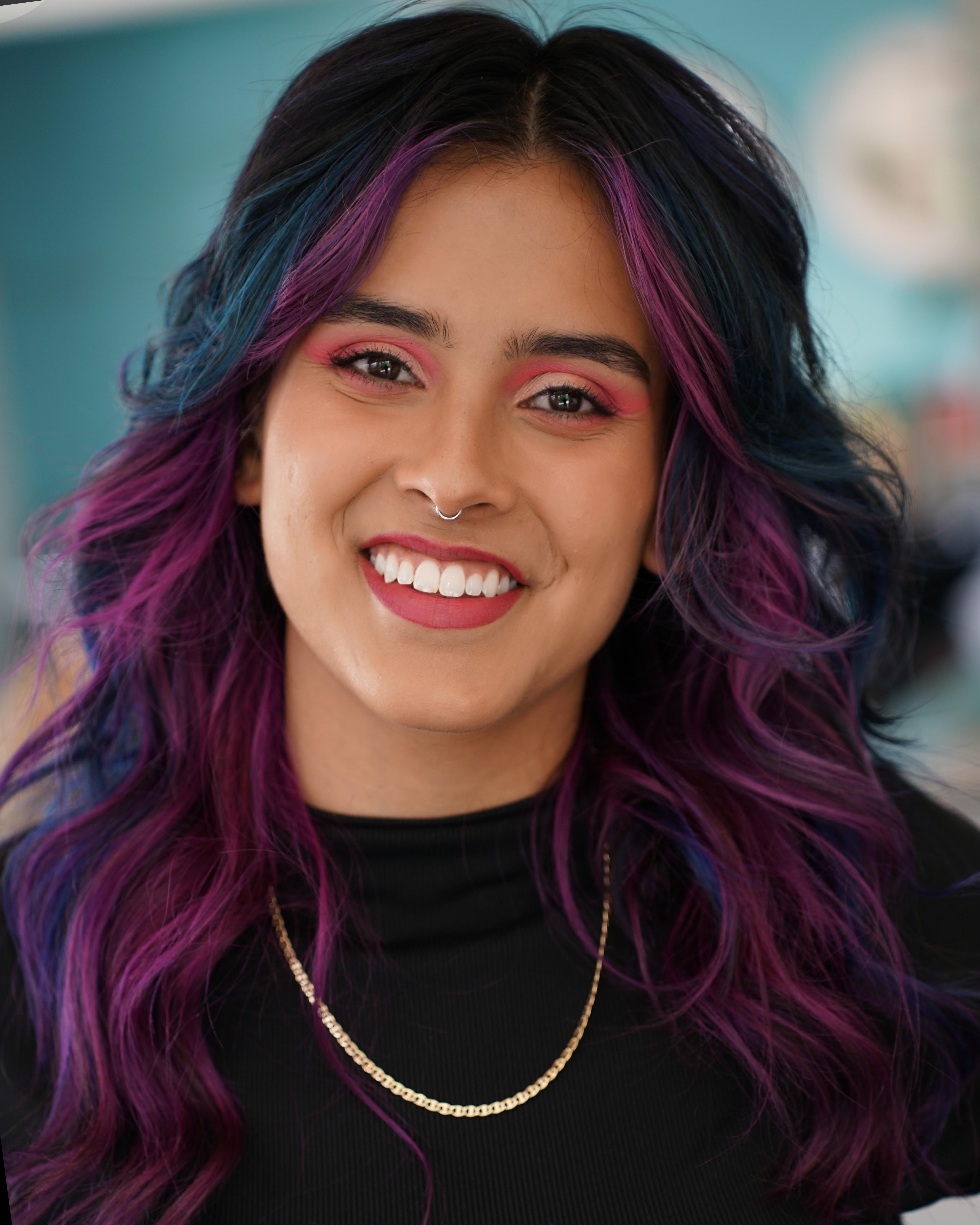 Izzy — Senior Stylist